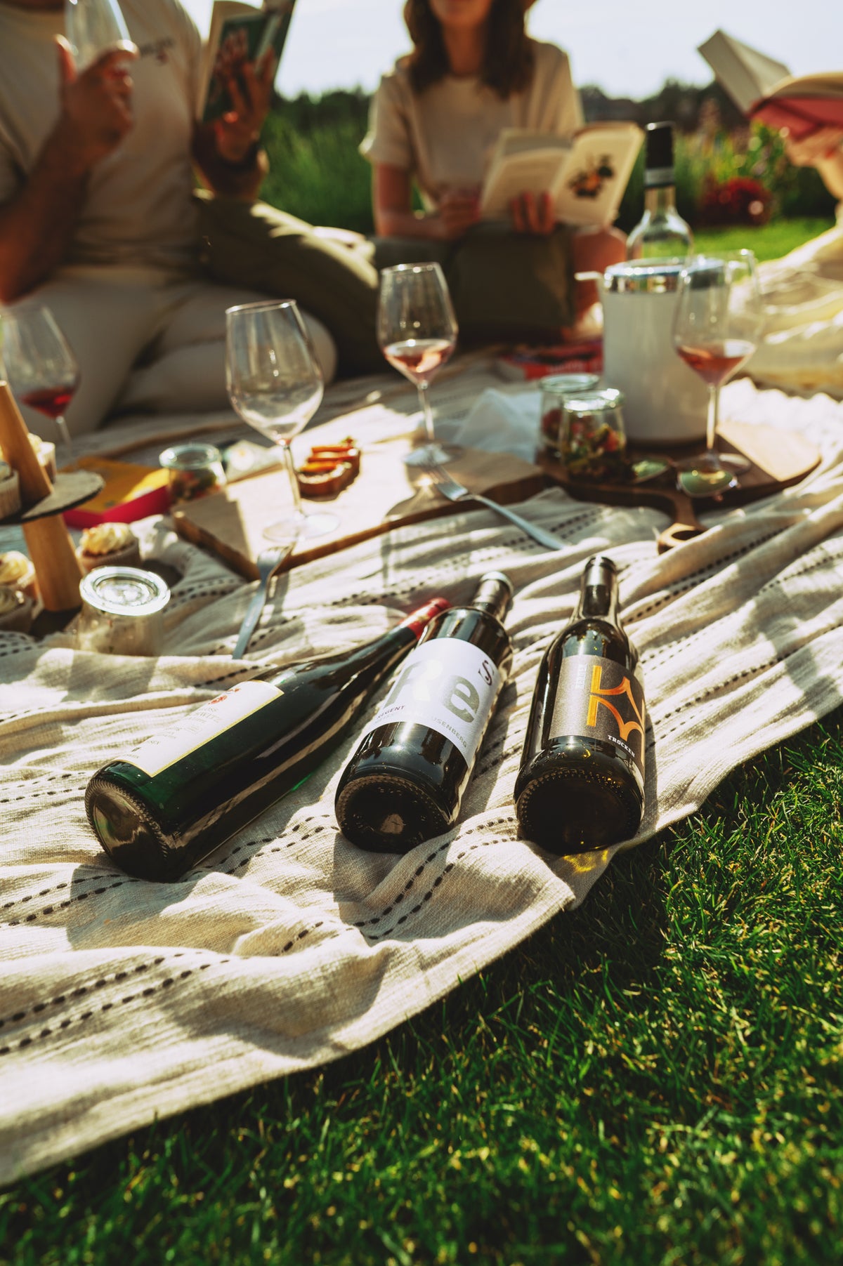 BÜCHER&WEIN Bundle (4 Boxen - 5% Rabatt)